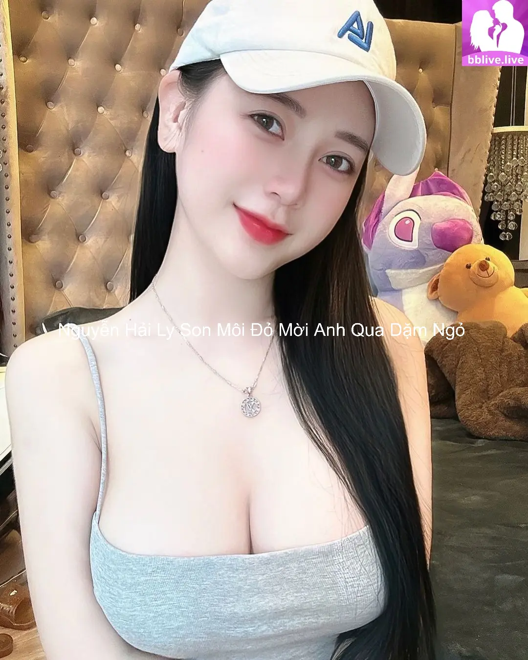 Nguyễn Hải Ly Son Môi Đỏ Mời Anh Qua Dặm Ngỏ 1