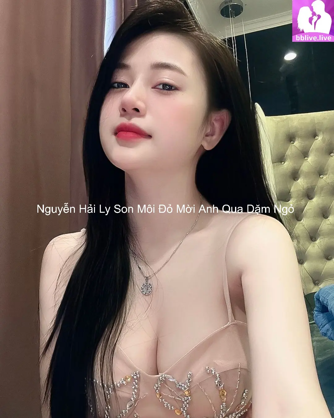 Nguyễn Hải Ly Son Môi Đỏ Mời Anh Qua Dặm Ngỏ 7