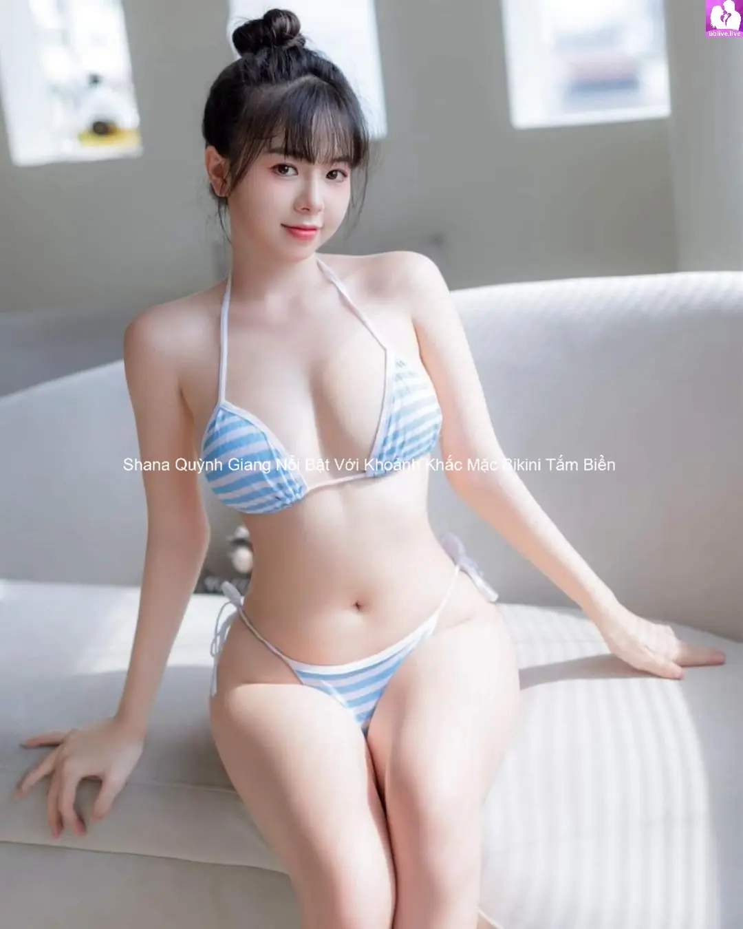 Shana Quỳnh Giang Nổi Bật Với Khoảnh Khắc Mặc Bikini Tắm Biển 4